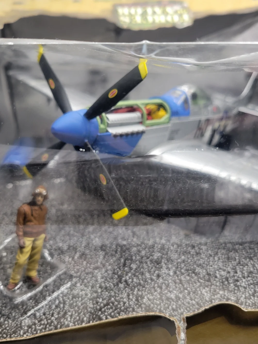 Forces of Valor 1:32 scale diecast model of a P-51D Mustang.